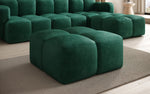 Lade das Bild in den Galerie-Viewer, Celly Samt Beistellhocker Pouf: Luxuriöser Komfort, Vielseitig & Modernes Design