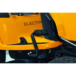 Lade das Bild in den Galerie-Viewer, Cub Cadet XT2 ES107 Akku-Rasentraktor: Leistungsstark, Leise, Emissionsfrei mit 107cm Schnittbreite