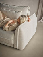 Lade das Bild in den Galerie-Viewer, Mojave Design Schlafsofa: Elegant, Bequem, mit Integriertem Bettkasten und Schlaffunktion