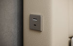 Lade das Bild in den Galerie-Viewer, Luxus Boxspringbett Tesero mit Integriertem Stauraum, USB-Ladeanschlüssen und RGB-LED-Beleuchtung