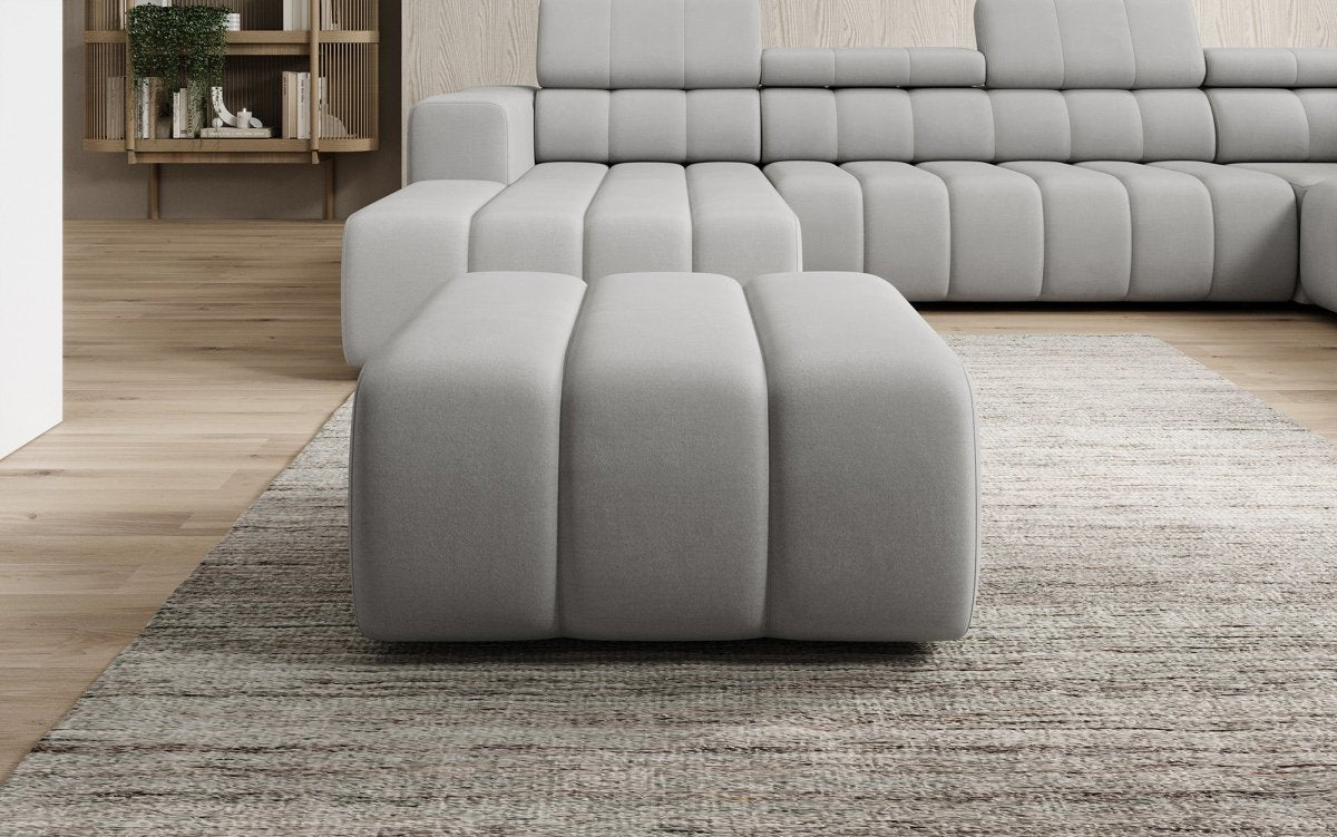 Designer Samt Beistellhocker Aurora: Eleganter Polsterhocker für Luxuriöse Wohnräume