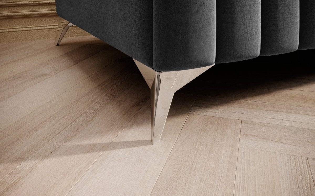 Eleganter Designer Beistellhocker Cadeo: Vielseitiger Akzent für Ihr stilvolles Zuhause