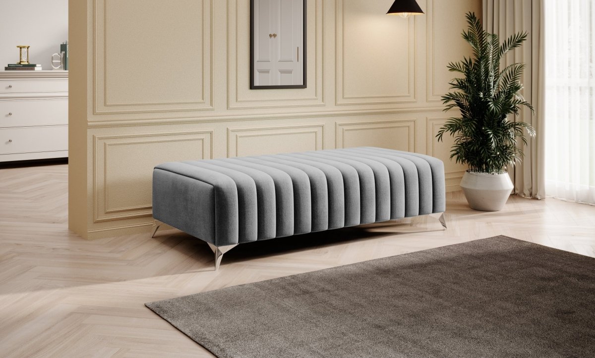 Eleganter Designer Beistellhocker Cadeo: Vielseitiger Akzent für Ihr stilvolles Zuhause