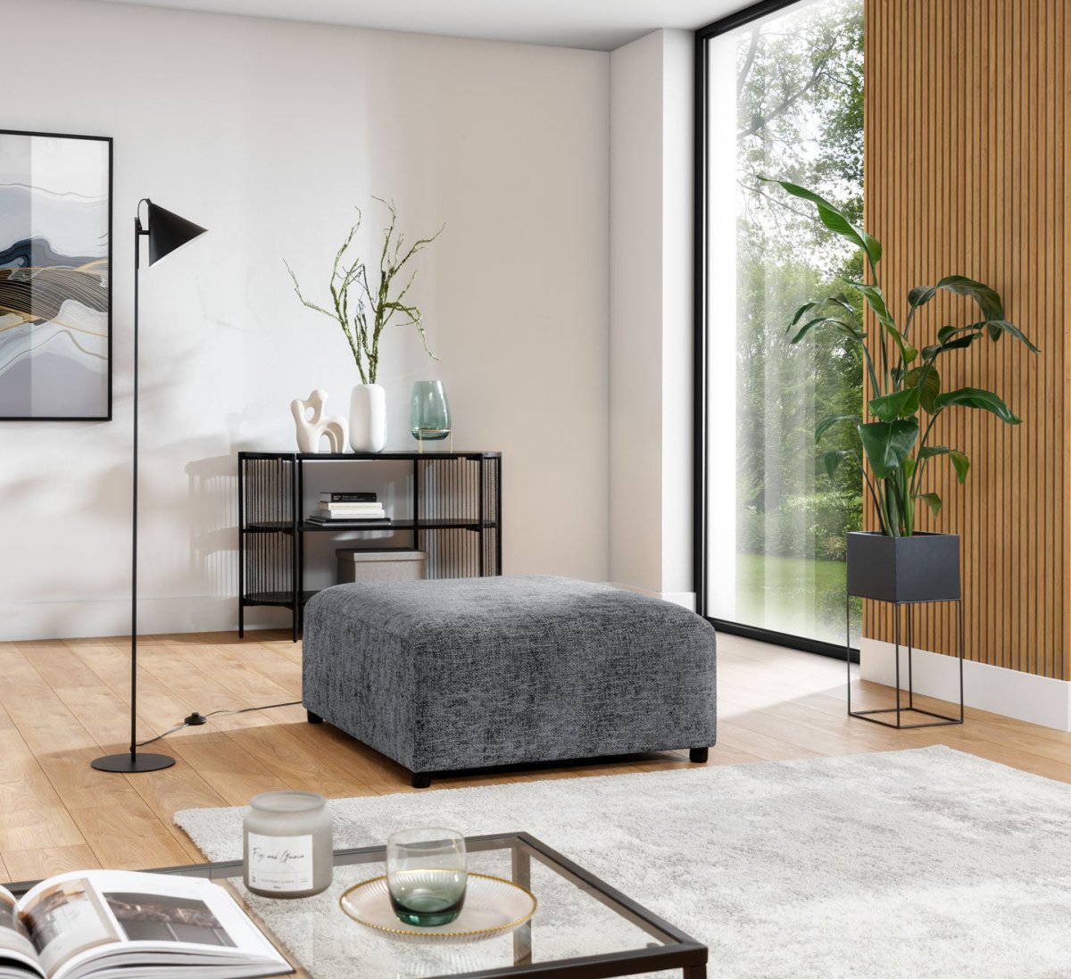 Eleganter Designer Beistellhocker Napoli aus Samtstoff – Luxus für Ihr Zuhause