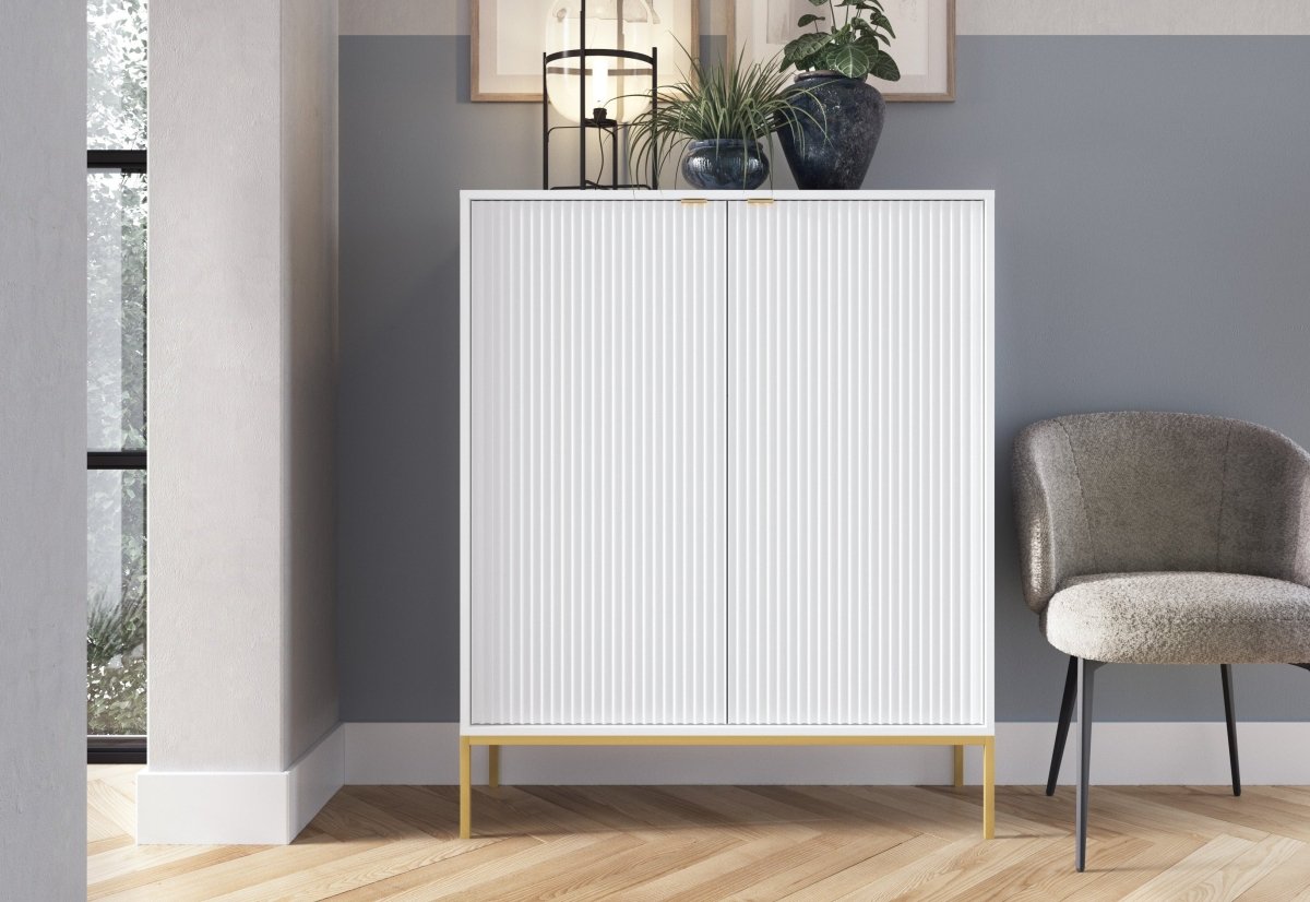 Designer Kommode Verilo II: Elegantes Schlafzimmer Sideboard mit Gold/Schwarz Akzenten