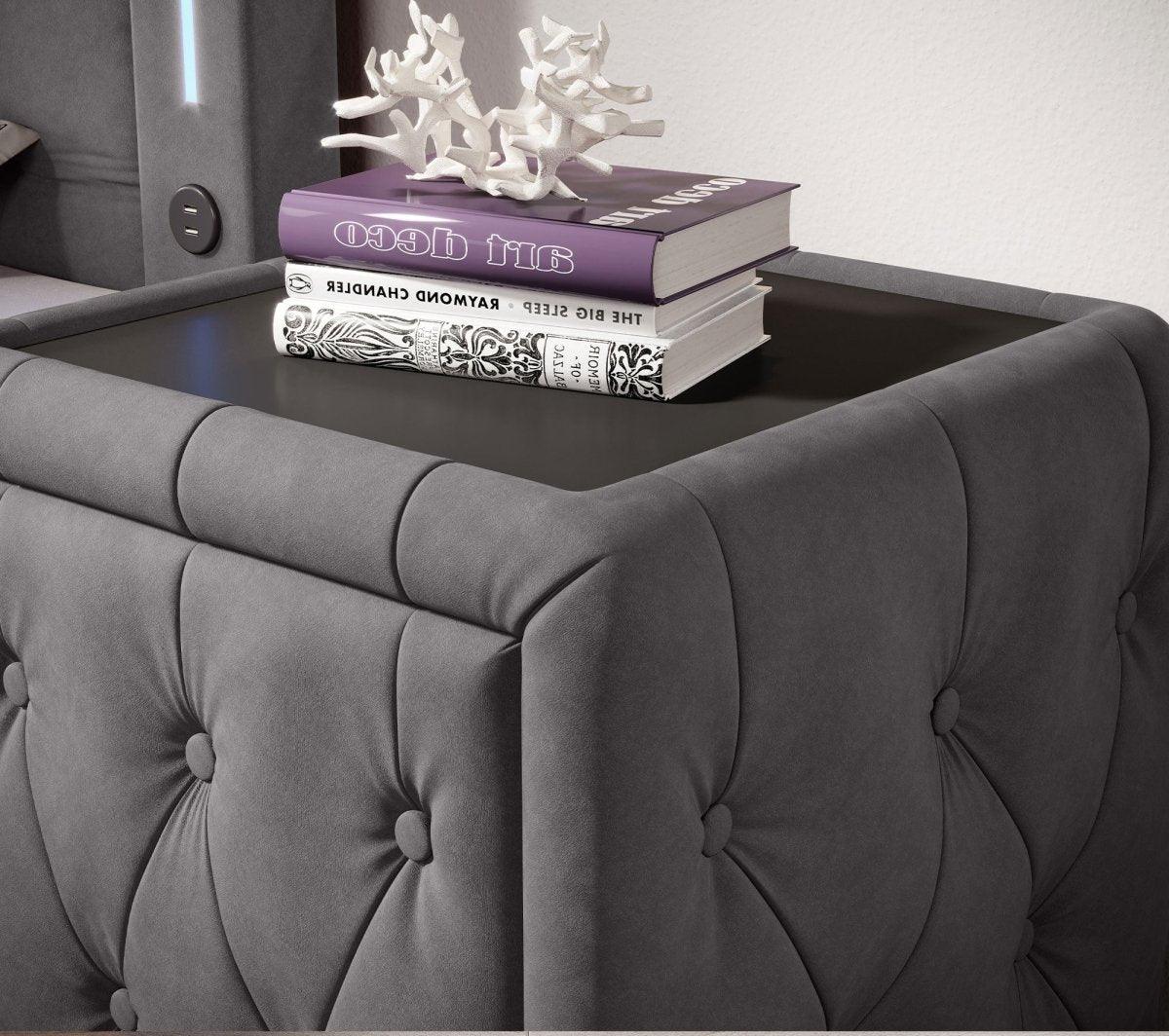 Designer Nachttisch Josy Samt – Luxuriöser Beistelltisch für Ihr Schlafzimmer