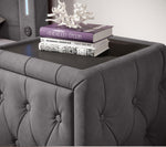 Lade das Bild in den Galerie-Viewer, Designer Nachttisch Josy Samt – Luxuriöser Beistelltisch für Ihr Schlafzimmer