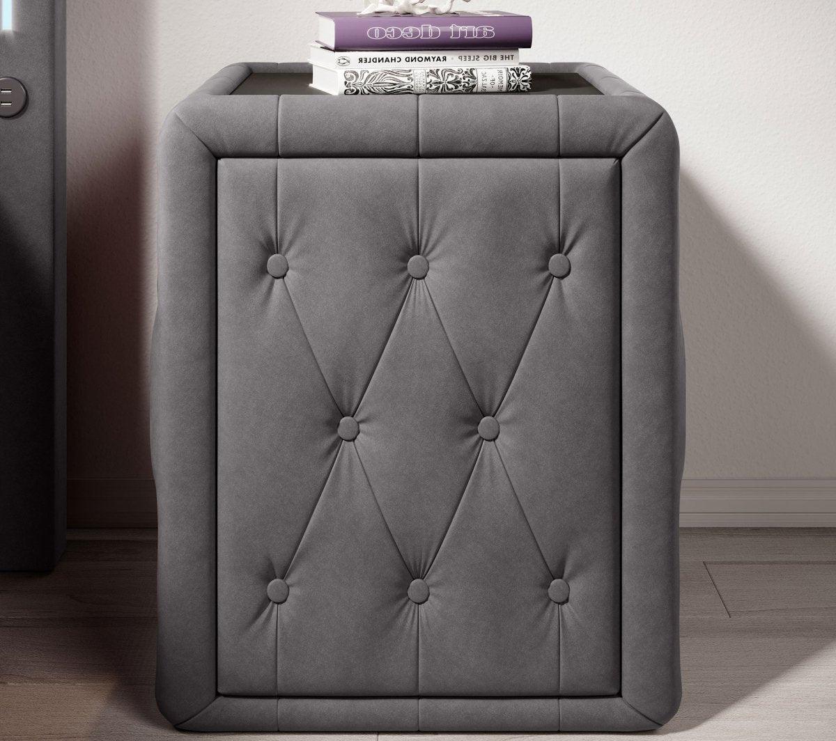 Designer Nachttisch Josy Samt – Luxuriöser Beistelltisch für Ihr Schlafzimmer