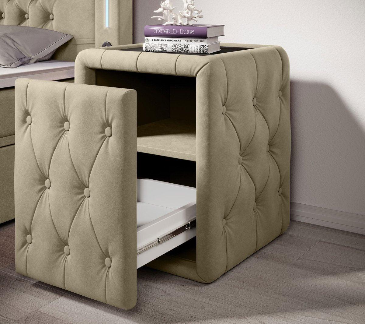 Designer Nachttisch Josy Samt – Luxuriöser Beistelltisch für Ihr Schlafzimmer