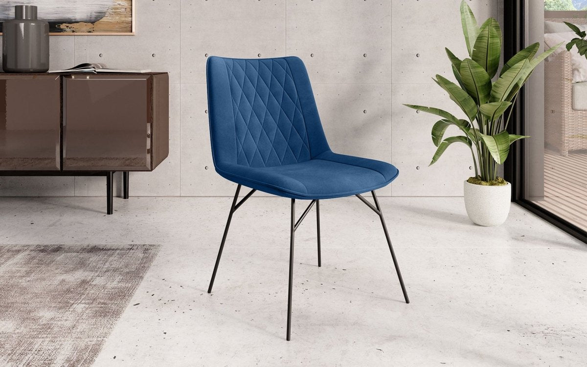 Eleganter Samt Designer Esszimmerstuhl Diaro mit Metallbeinen – Modern & Komfortabel