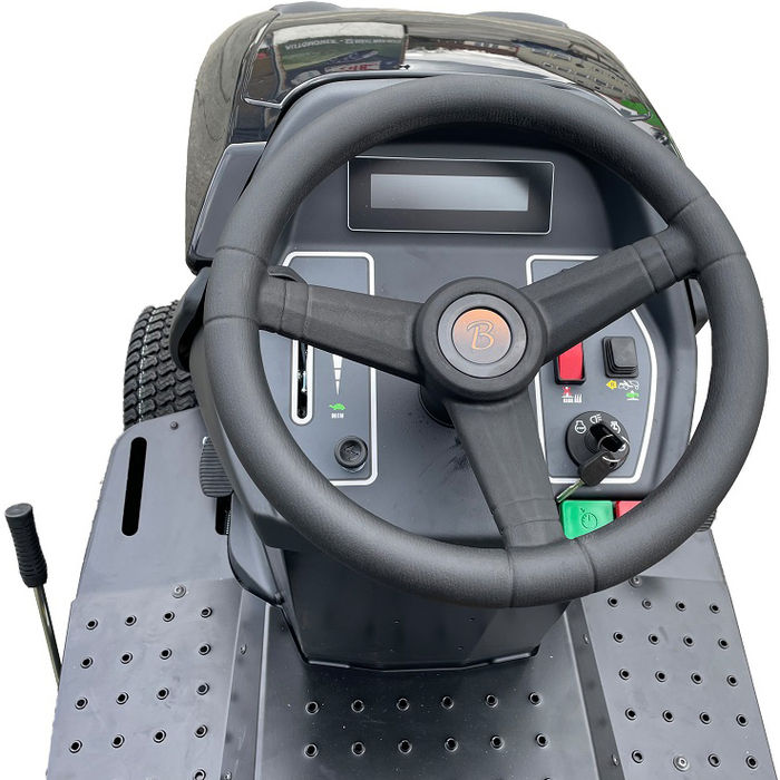 BLACK EDITION® BL 295/106 Twin H Rasentraktor: Hydrostat, Mulchen, Komfortsitz, Digital-Cockpit