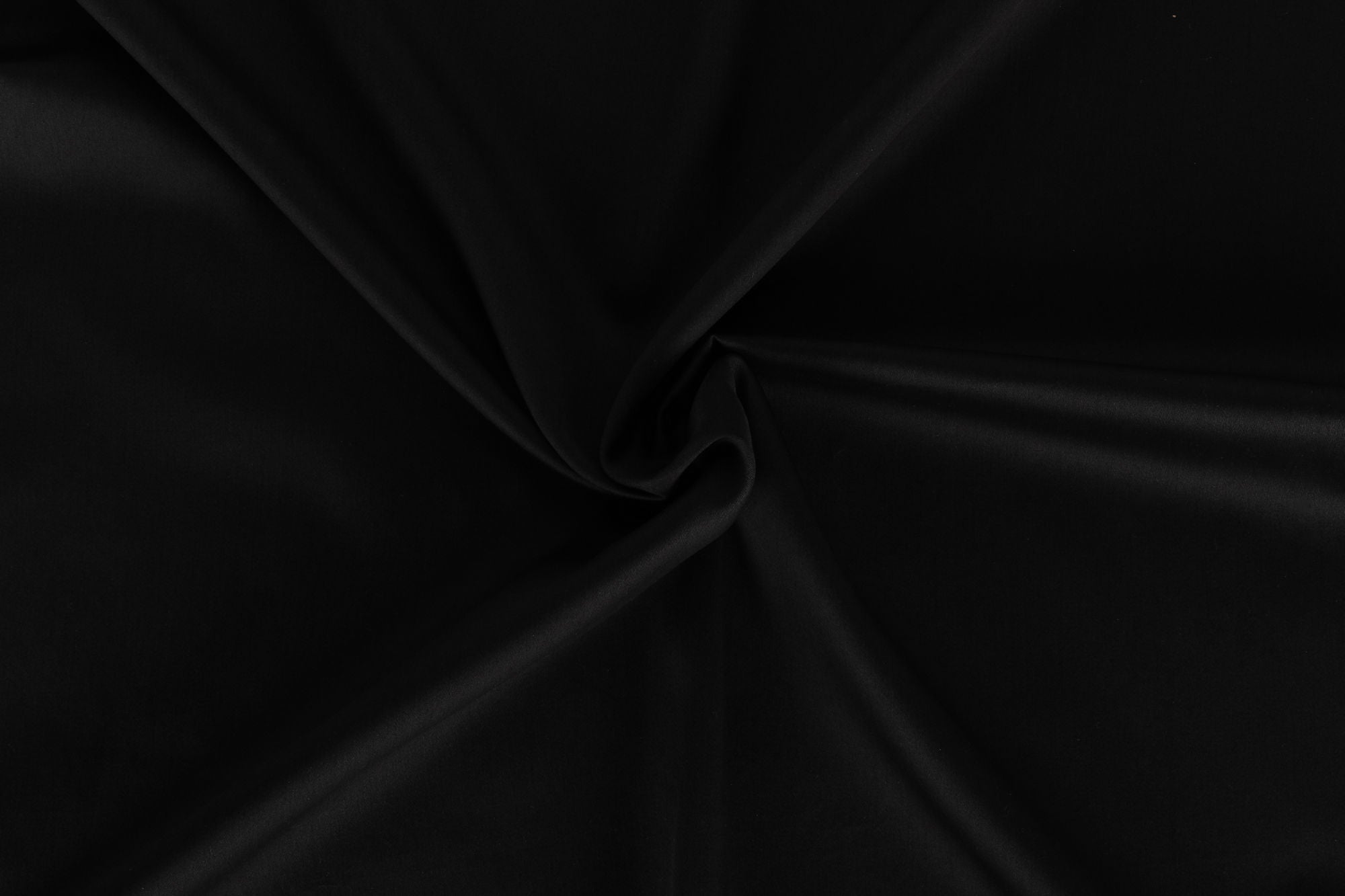 Luxuriöses Schwarzes Satin-Bettwäsche-Set: Glatt, Elegant & Schlafzimmer-Komfort