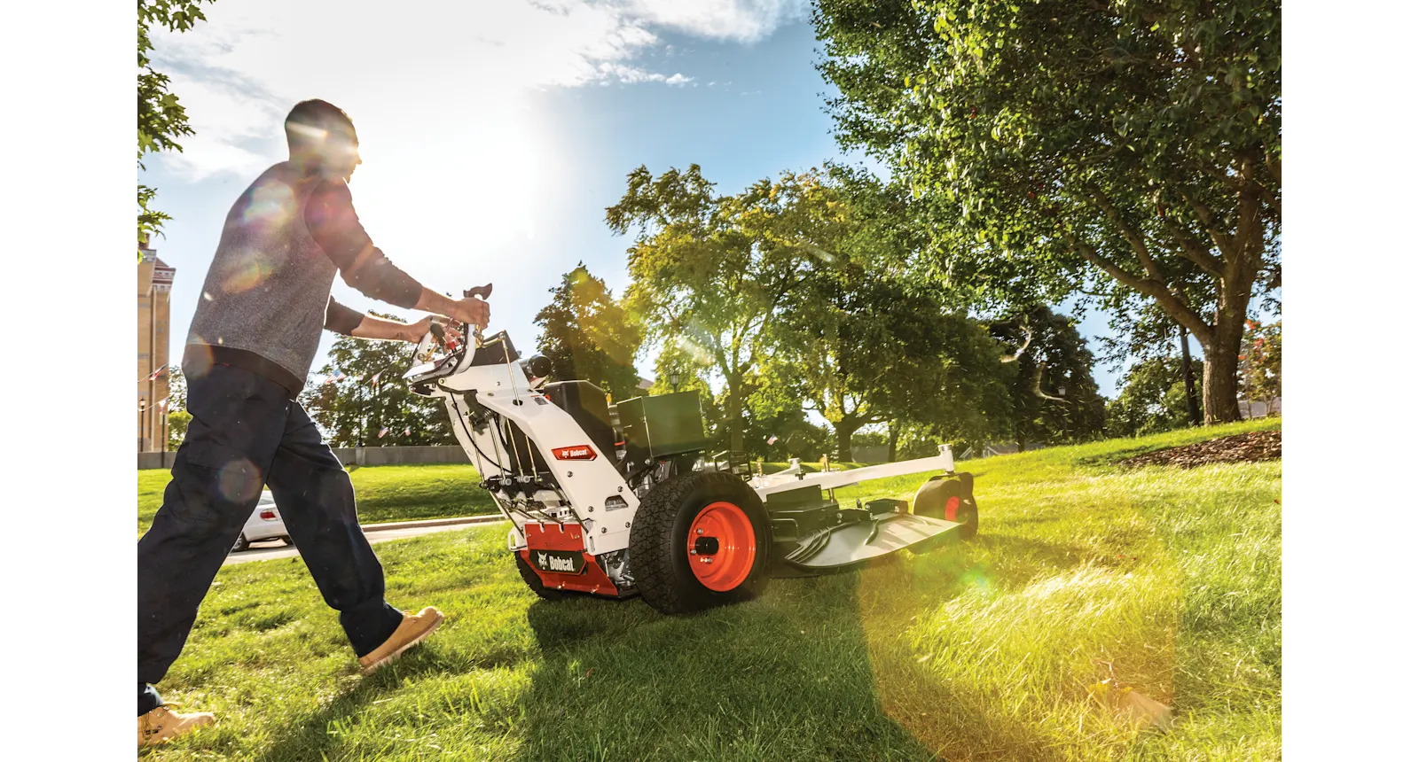 Bobcat WB700 Professioneller Handgeführter Nullwendekreis-Rasenmäher mit starkem Kawasaki Motor