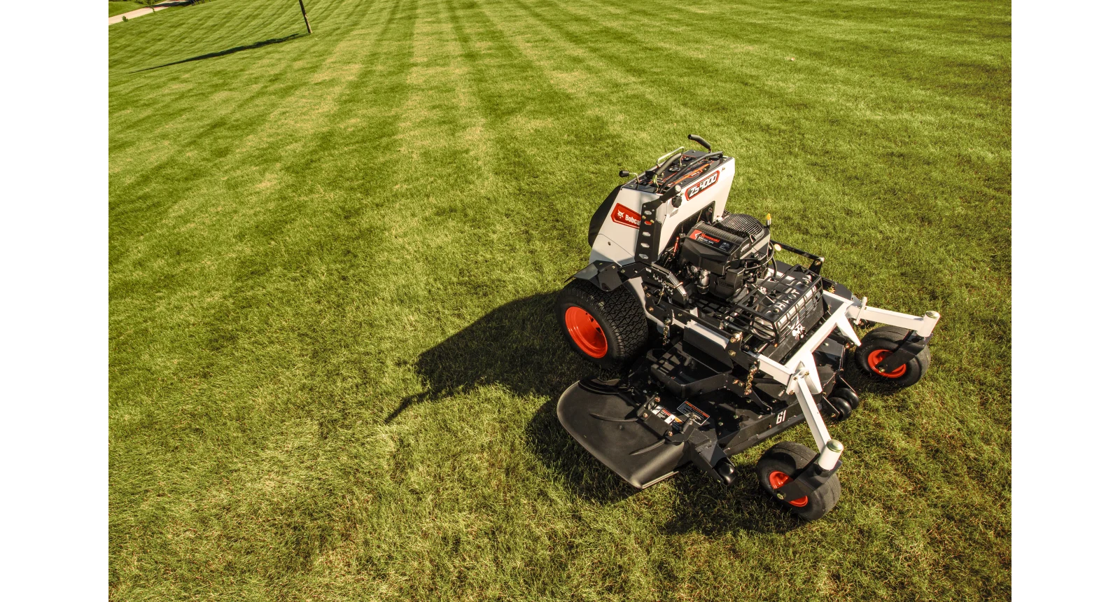 Bobcat ZS4000 Nullwendekreis-Stehrasenmäher – Kraftvoll, Wendig, Effizient für Profis