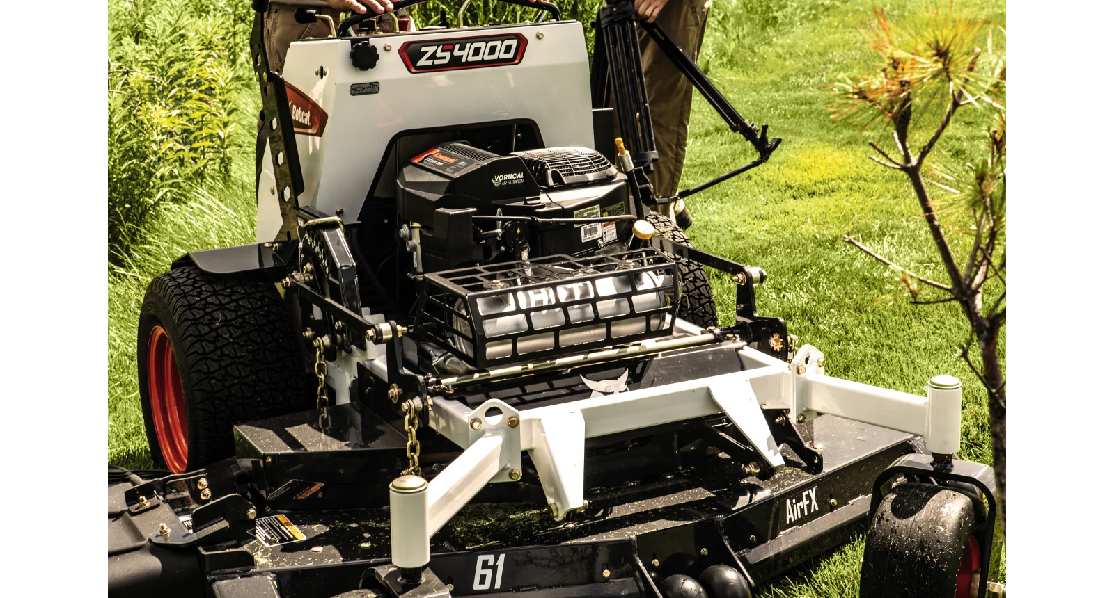 Bobcat ZS4000 Nullwendekreis-Stehrasenmäher – Kraftvoll, Wendig, Effizient für Profis