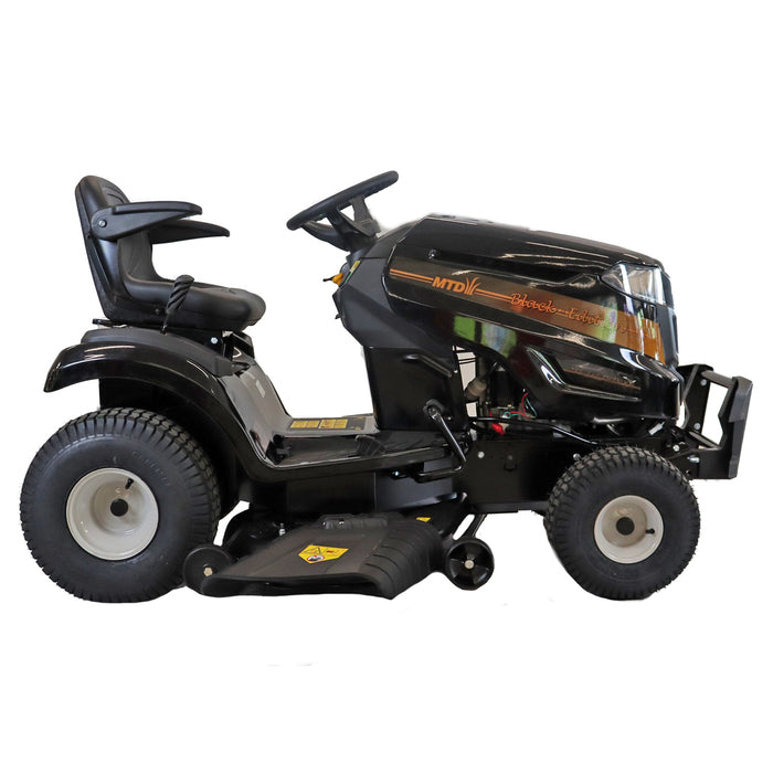 BLACK EDITION® 285/117 Twin KH Rasentraktor: Leistungsstark mit Kawasaki V-Twin Motor