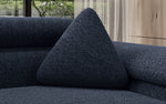 Lade das Bild in den Galerie-Viewer, Elegantes Dreieckiges Bouclé Zierkissen Nook für Stilvolle Gemütlichkeit Zuhause
