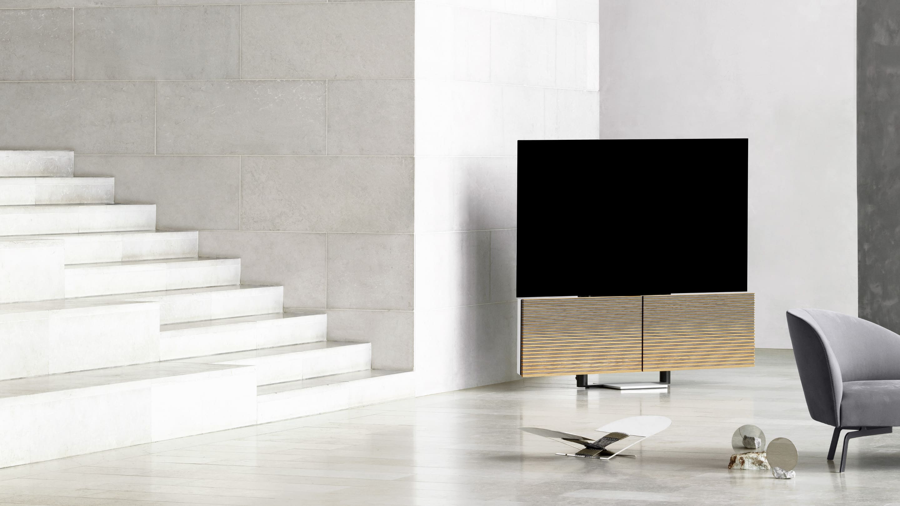 Beovision Harmony 8K OLED Smart-TV: Premium Surround-Sound, Elegantes Design, Ultimatives Kinoerlebnis