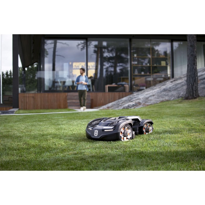 Husqvarna Automower 435X AWD Mähroboter: 3500m² Flächen, 70% Steigung, Smart