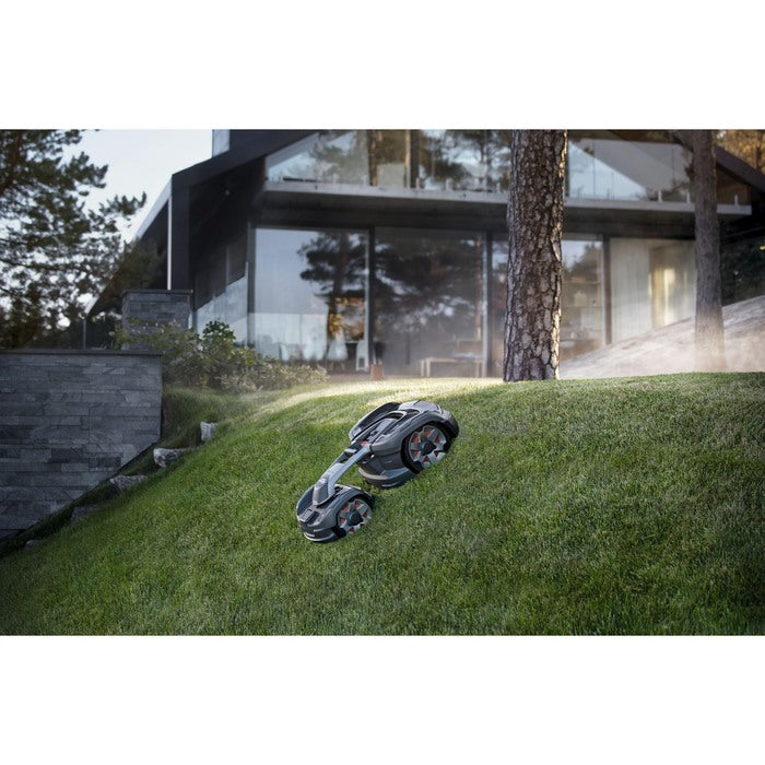 Husqvarna Automower 435X AWD Mähroboter: 3500m² Flächen, 70% Steigung, Smart