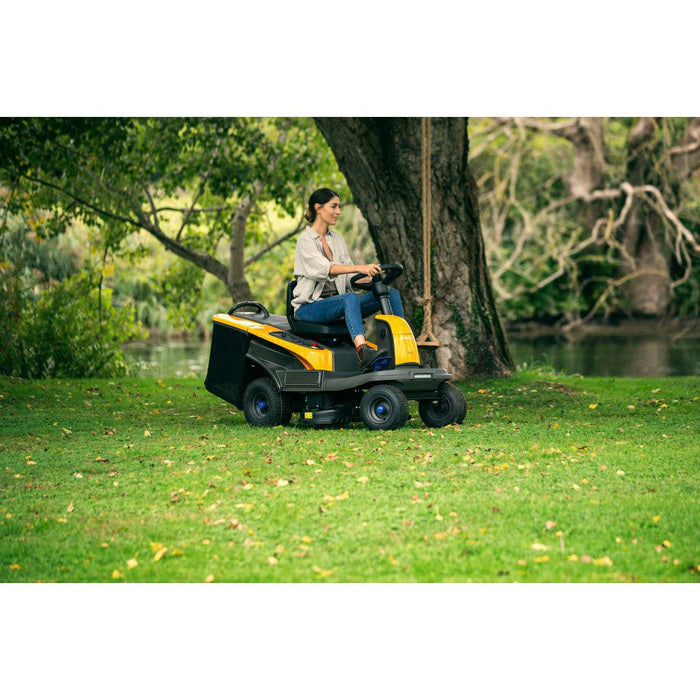 STIGA Swift 372e Akku-Rasentraktor: Kompakt, 72cm Schnittbreite, Wendig, ePower Wechselakkus für effiziente Gartenpflege