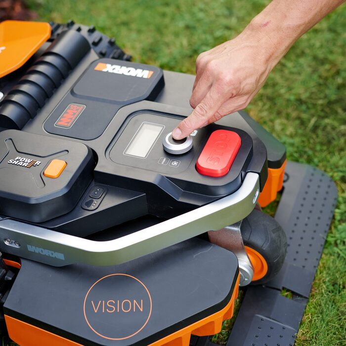 WORX Landroid Vision L1300 Mähroboter: Kabellos, KI, 1300m², 22cm Schnittbreite