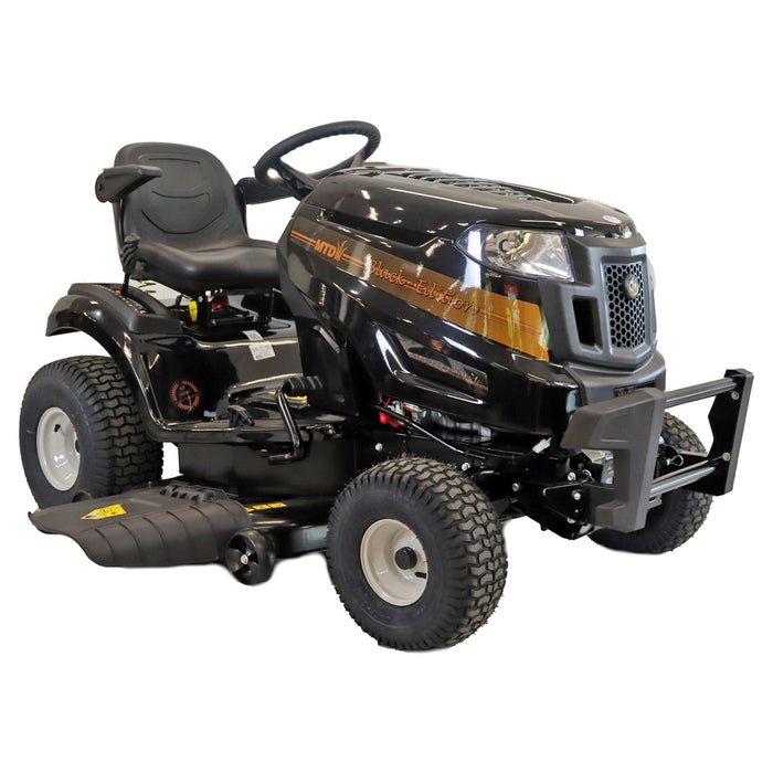 BLACK EDITION® 285/117 Twin KH Rasentraktor: Leistungsstark mit Kawasaki V-Twin Motor