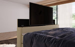 Lade das Bild in den Galerie-Viewer, Luxus Boxspringbett Sejour: TV-Lift, RGB-Beleuchtung &amp; Stauraum für modernen Schlafkomfort
