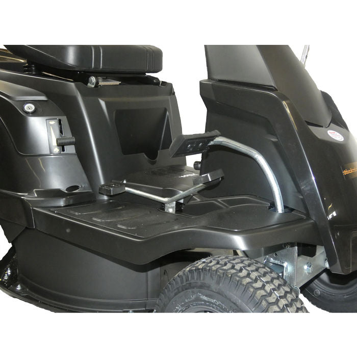 BLACK EDITION® Combi PRO 1066 H Aufsitzmäher: Kompakt, 66 cm Schnittbreite, Hydrostatgetriebe