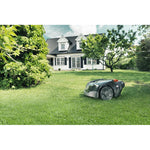 Lade das Bild in den Galerie-Viewer, Husqvarna Automower 105 Roboter-Rasenmäher für 600m² Gärten, leise, effizient, Modell 2023
