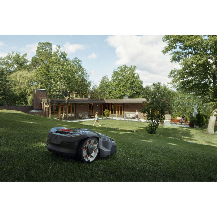 Husqvarna Automower 415X: Intelligenter GPS-Mähroboter für 1500m² Rasen, LED-Beleuchtung