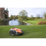 Lade das Bild in den Galerie-Viewer, Husqvarna Automower 520 Professioneller Mähroboter für 2400m² mit GPS &amp; Smart-Steuerung
