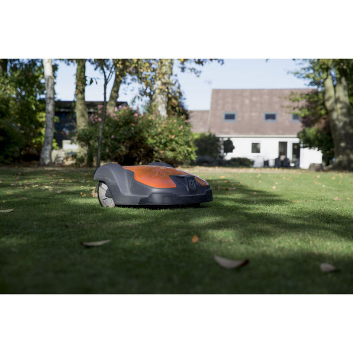 Husqvarna Automower 520 Professioneller Mähroboter für 2400m² mit GPS & Smart-Steuerung
