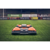 Husqvarna CEORA™ 544 EPOS Großflächen-Mähroboter: Autonom, Präzise, Effizient für 40.000m²