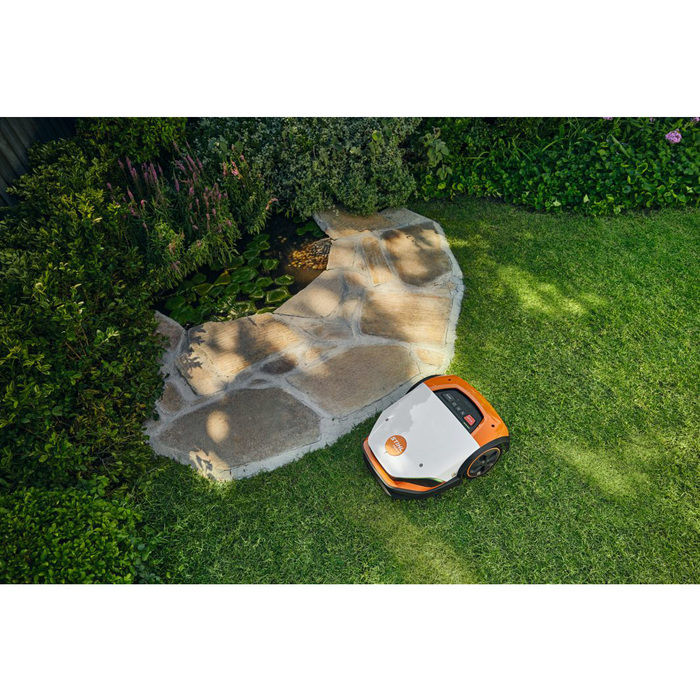 STIHL iMow 5 Mähroboter – Autonomer Rasenpflege-Experte für 1500m² mit App-Steuerung