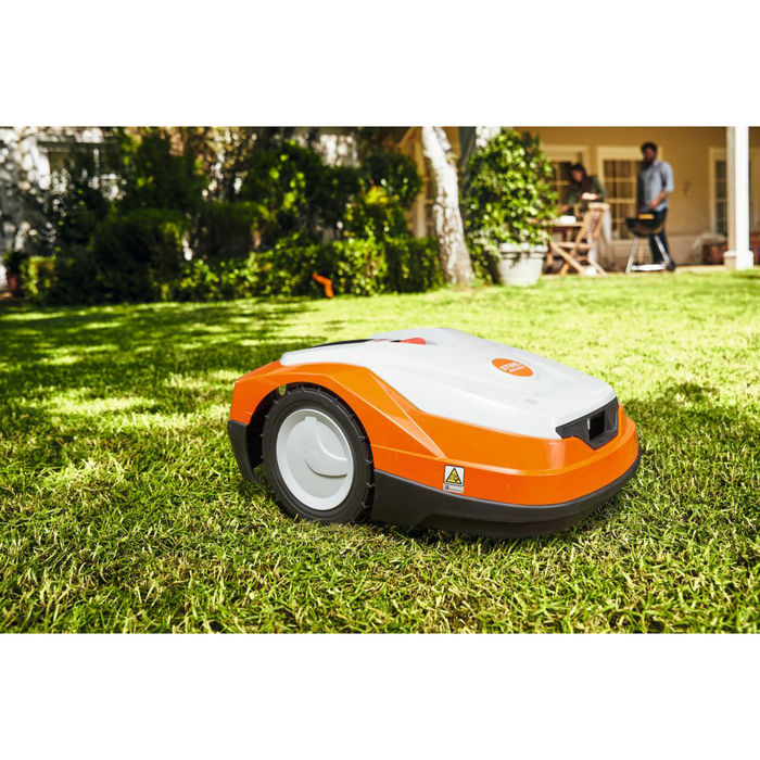 STIHL iMow RMI 522 C Mähroboter: Intelligente Rasenpflege für mittelgroße Gärten