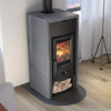 La Nordica Asia BII 7 kW Holzofen: Effizienter Gusseisen-Kaminofen mit Natursteinverkleidung