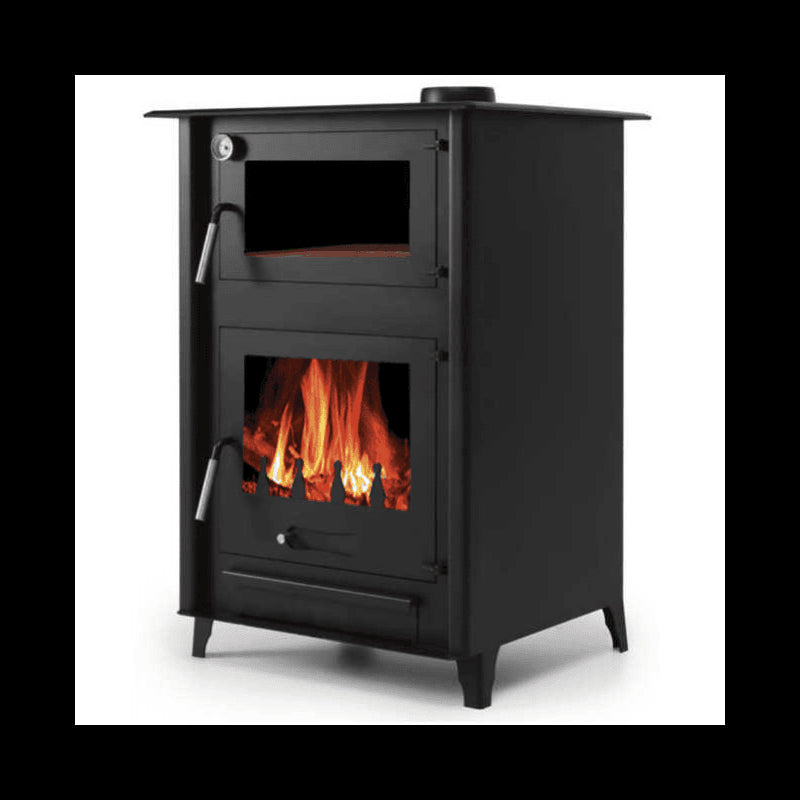 Leistungsstarker 13 kW Holzofen Paula Stove Italia mit integriertem Backofen