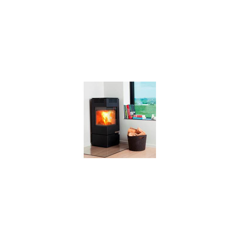 Aduro 12 Raumluftunabhängiger Holzofen – Effizient, Modern, 6 kW, Ecklösung