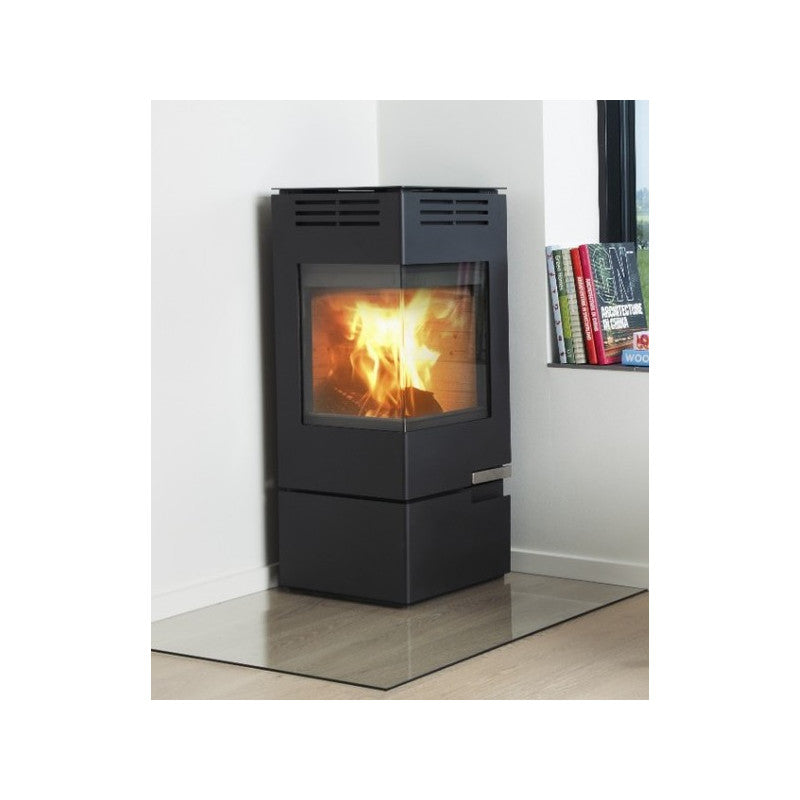 Aduro 12 Raumluftunabhängiger Holzofen – Effizient, Modern, 6 kW, Ecklösung