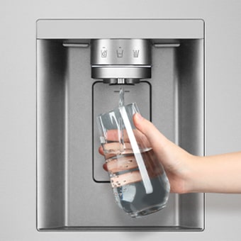 LG GML960EVBE Multi-Door Kühlschrank mit Eis-, Wasser- & Crushed Ice Spender – 641L, Smart, Effizient