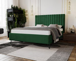 Lade das Bild in den Galerie-Viewer, Luxuriöses Designer Polsterbett Veleria aus Samt – Modernes Schlafzimmer Komfortbett ohne Stauraum
